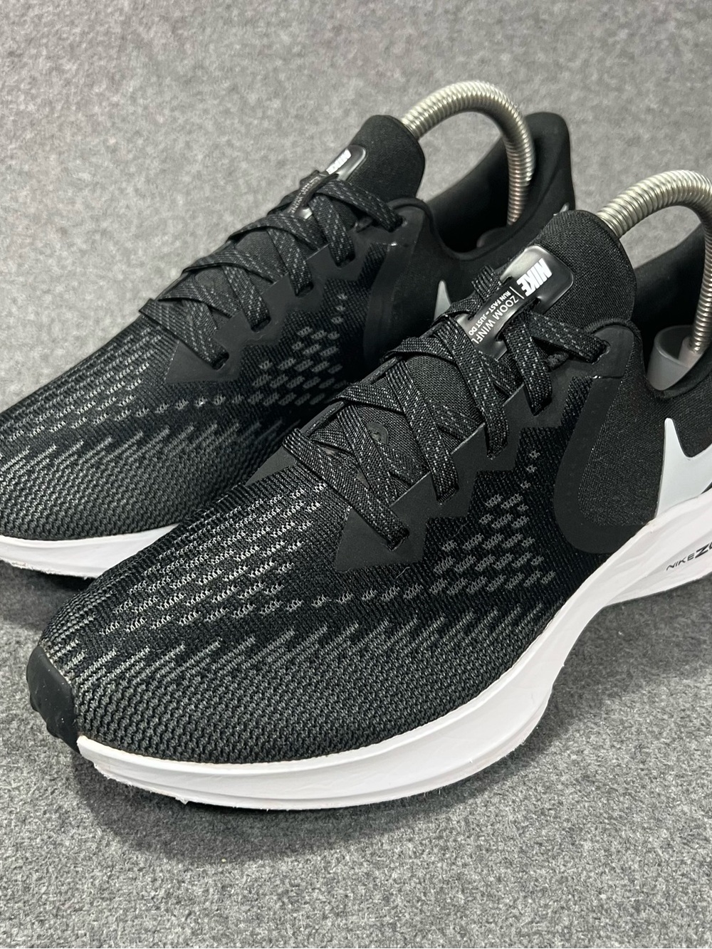 Nike Zoom Winflo 6 Black/White-Dark Grey AQ7497-001 Women’s Size 7.5